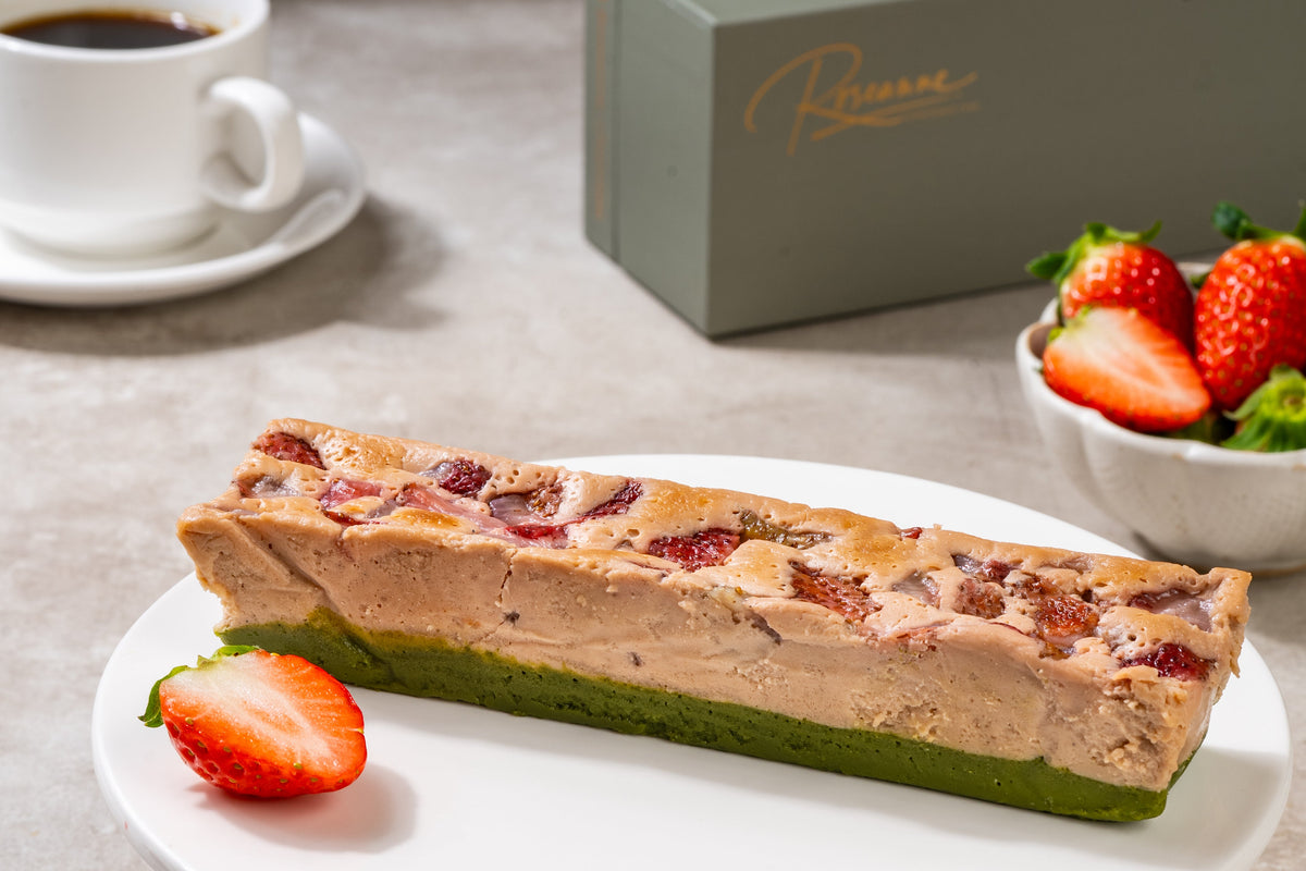 ROSEANNE Strawberry-Matcha chocolate cake