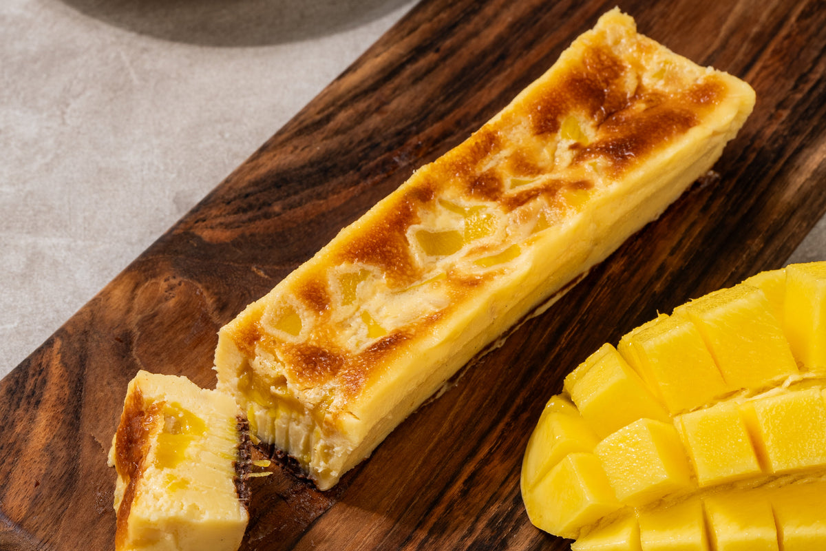 ROSEANNE Mango chocolate cake